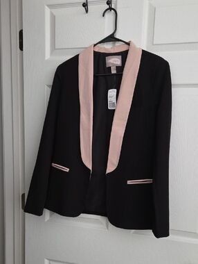 Forever 21 Black Blazer with Pink Shawl Collar and Pocket Trim